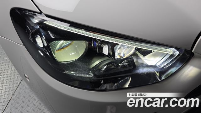 Mercedes-Benz E-Class E220d 4MATIC AMG Line