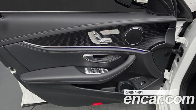 Mercedes-Benz E-Class E220d 4MATIC AMG Line