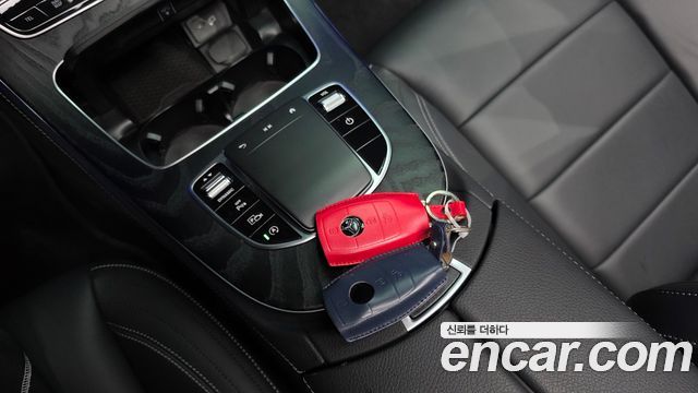 Mercedes-Benz E-Class E220d 4MATIC AMG Line