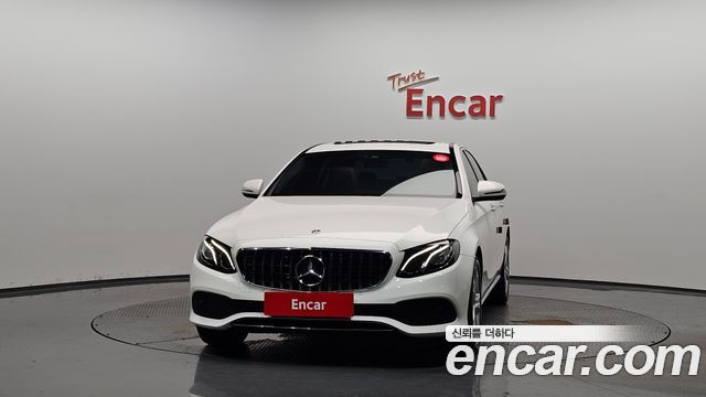 Mercedes-Benz E-Class E200 Avantgarde