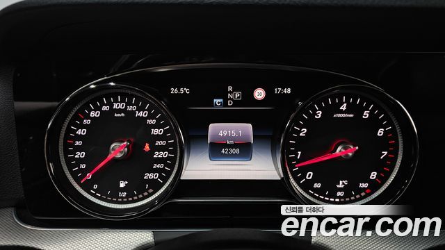 Mercedes-Benz E-Class E200 Avantgarde
