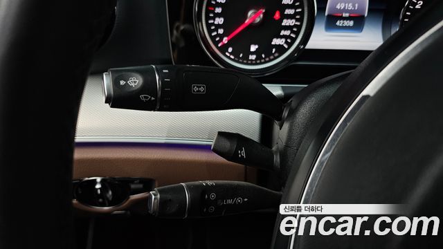 Mercedes-Benz E-Class E200 Avantgarde