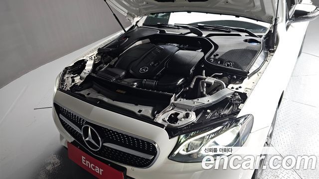 Mercedes-Benz E-Class E220d Avantgarde