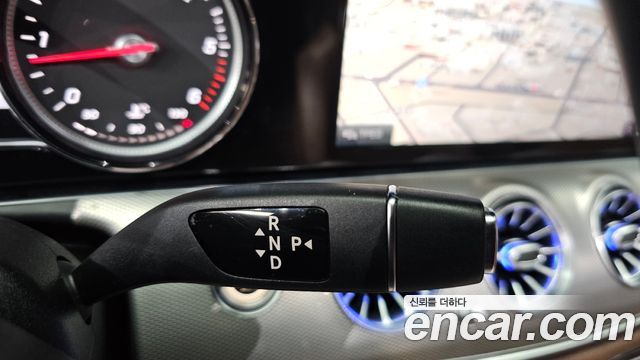 Mercedes-Benz E-Class E220d Avantgarde