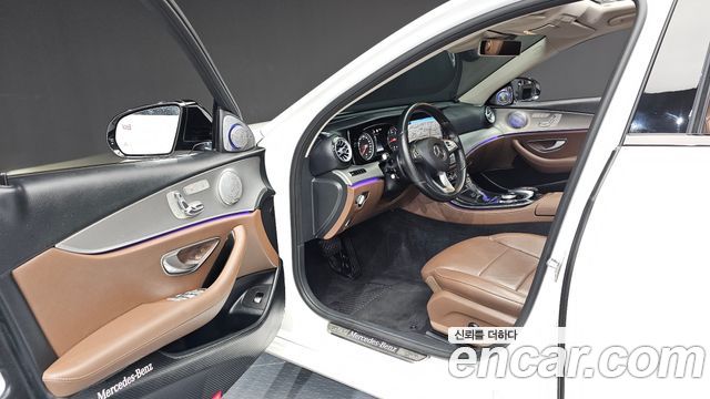 Mercedes-Benz E-Class E220d Avantgarde