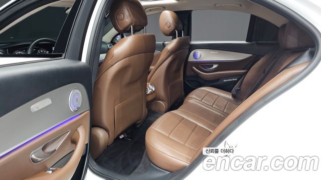 Mercedes-Benz E-Class E220d Avantgarde
