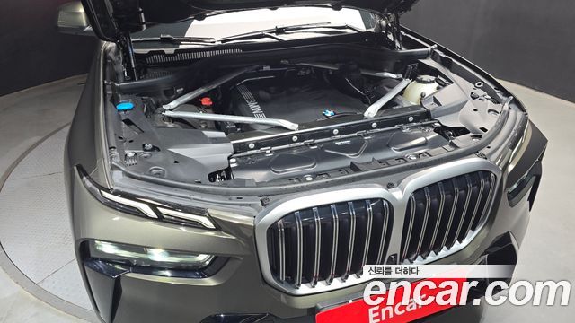 BMW X7 xDrive 40i M Sport 7STR