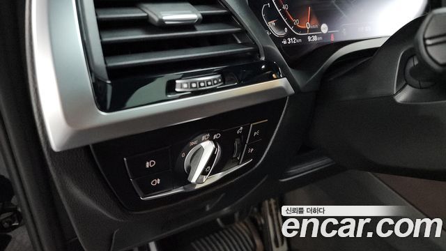 BMW X4 xDrive20i M Sports X Onlile Exclusive Edition