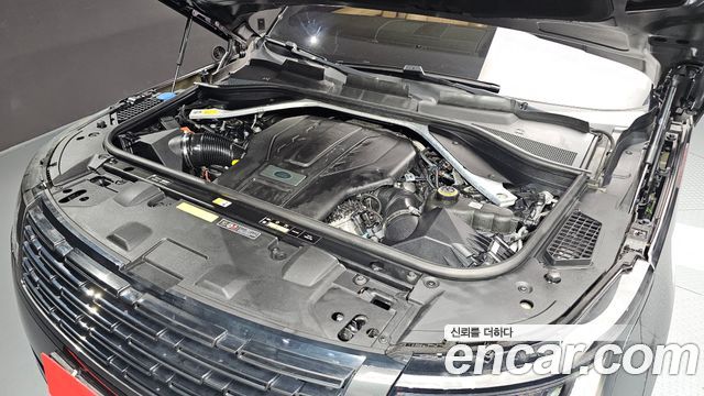 Land Rover Range Rover P530 Autobiography Long Wheel Base