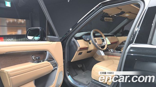 Land Rover Range Rover P530 Autobiography Long Wheel Base