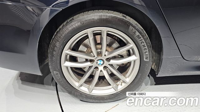 BMW 5-Series 520d M Sport Package Plus