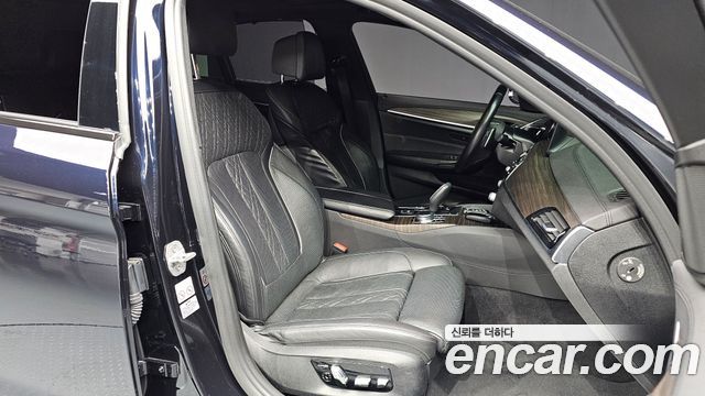 BMW 5-Series 520d M Sport Package Plus