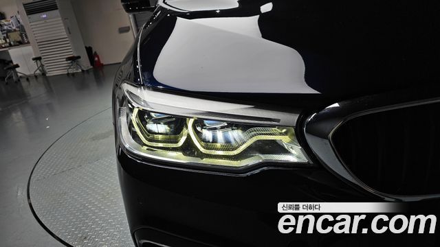 BMW 5-Series 520d M Sport Package Plus