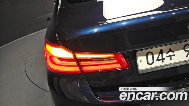 BMW 5-Series 520d M Sport Package Plus