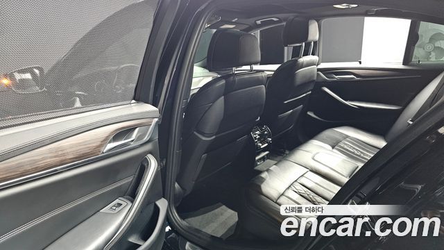 BMW 5-Series 520d M Sport Package Plus