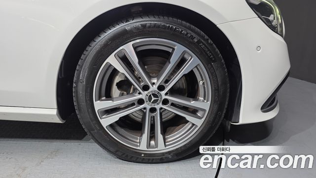 Mercedes-Benz E-Class E250 Avantgarde