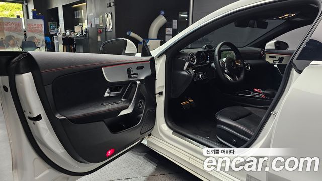 Mercedes-Benz CLA-Class CLA250 4MATIC
