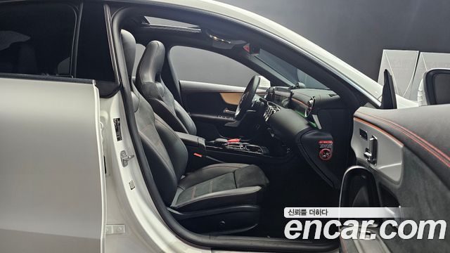Mercedes-Benz CLA-Class CLA250 4MATIC