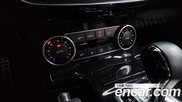 Mercedes-Benz G-Class G350 d Sport Package