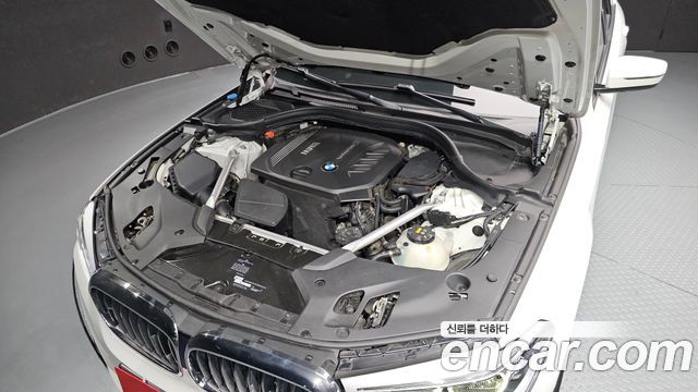 BMW 5-Series 520d Luxury Plus