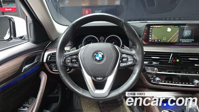 BMW 5-Series 520d Luxury Plus