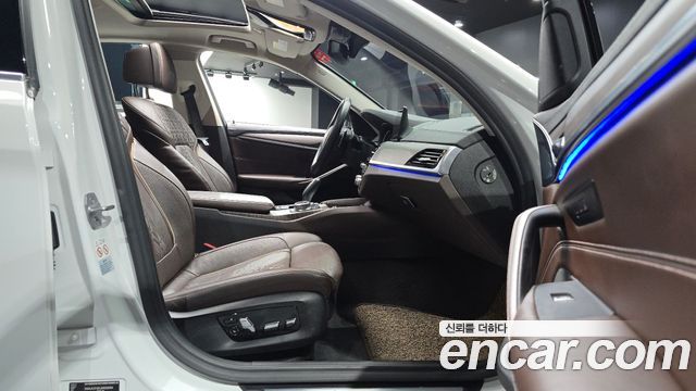 BMW 5-Series 520d Luxury Plus