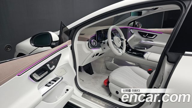 Mercedes-Benz EQE EQE350+