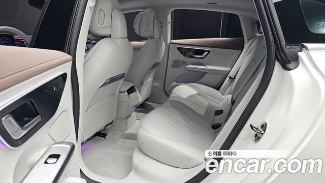 Mercedes-Benz EQE EQE350+