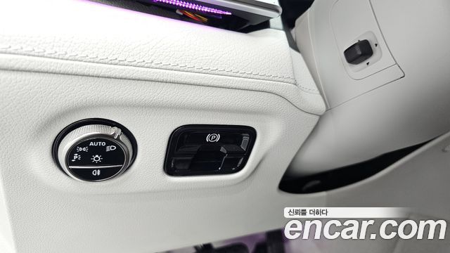Mercedes-Benz EQE EQE350+