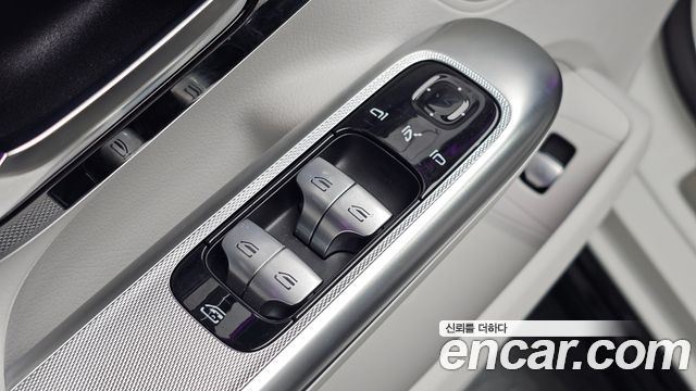 Mercedes-Benz EQE EQE350+