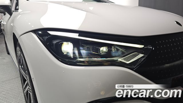 Mercedes-Benz EQE EQE350+