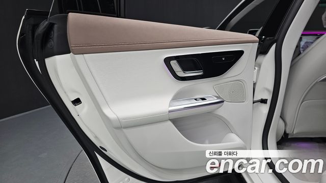 Mercedes-Benz EQE EQE350+