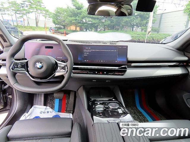 BMW 5-Series 520i