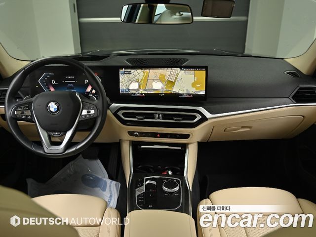 BMW 3-Series 320i