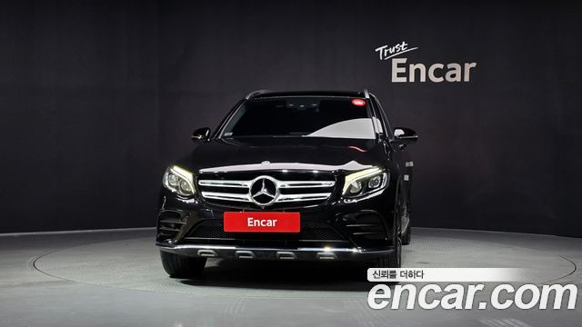 Mercedes-Benz GLC-Class GLC300 4MATIC AMG Line