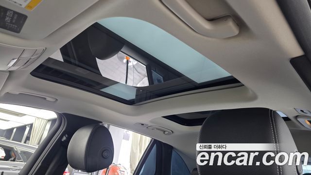 Mercedes-Benz GLC-Class GLC300 4MATIC AMG Line