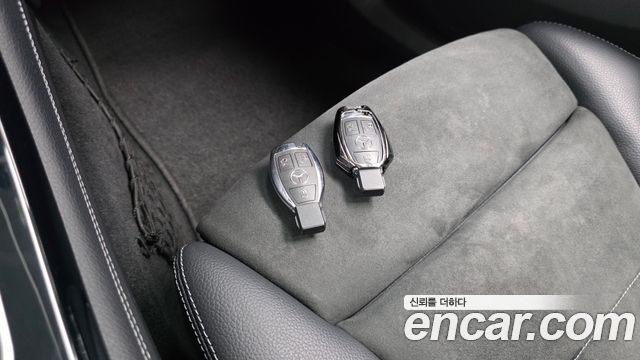 Mercedes-Benz GLC-Class GLC300 4MATIC AMG Line