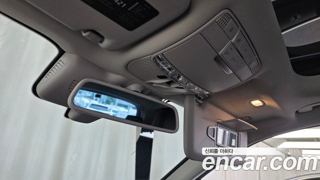 Mercedes-Benz GLC-Class GLC300 4MATIC AMG Line