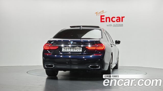 BMW 7-Series 740Li xDrive M Sport Package