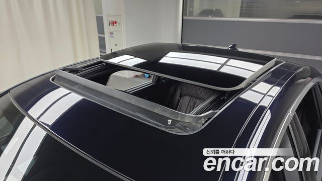 BMW 7-Series 740Li xDrive M Sport Package