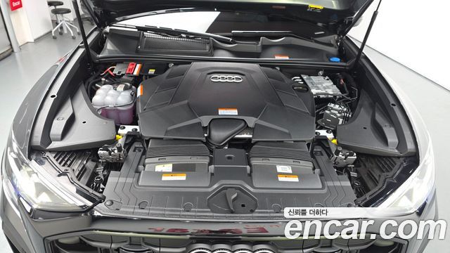 Audi Q8 55 TFSI Quattro Premium