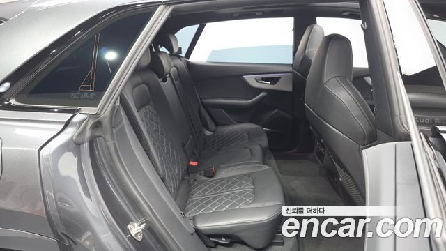 Audi Q8 55 TFSI Quattro Premium