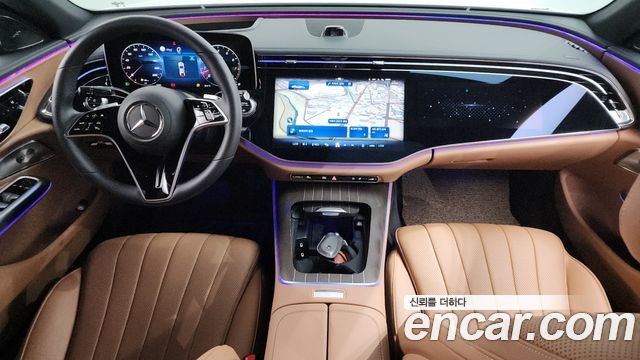 Mercedes-Benz E-Class E300 4MATIC Exclusive