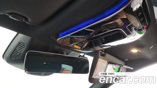 Mercedes-Benz E-Class E300 4MATIC Exclusive