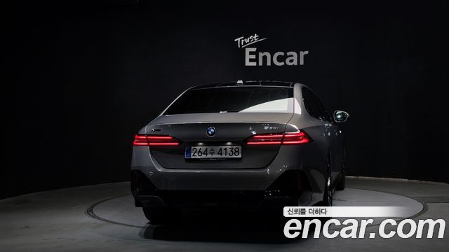 BMW 5-Series 530i xDrive M Sport