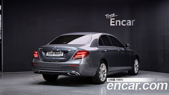 Mercedes-Benz E-Class E220d Exclusive