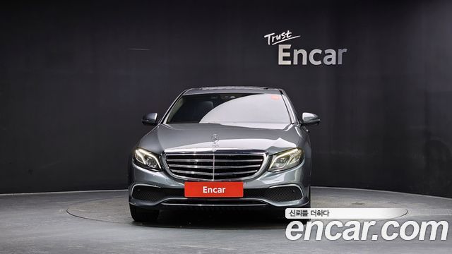 Mercedes-Benz E-Class E220d Exclusive