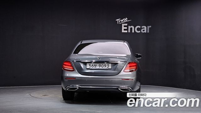Mercedes-Benz E-Class E220d Exclusive