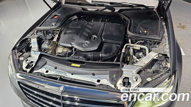 Mercedes-Benz E-Class E220d Exclusive
