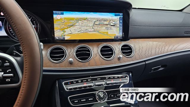 Mercedes-Benz E-Class E220d Exclusive